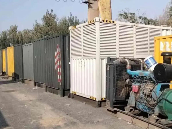 延庆200KW柴油发电机机组每小时油耗是多少？